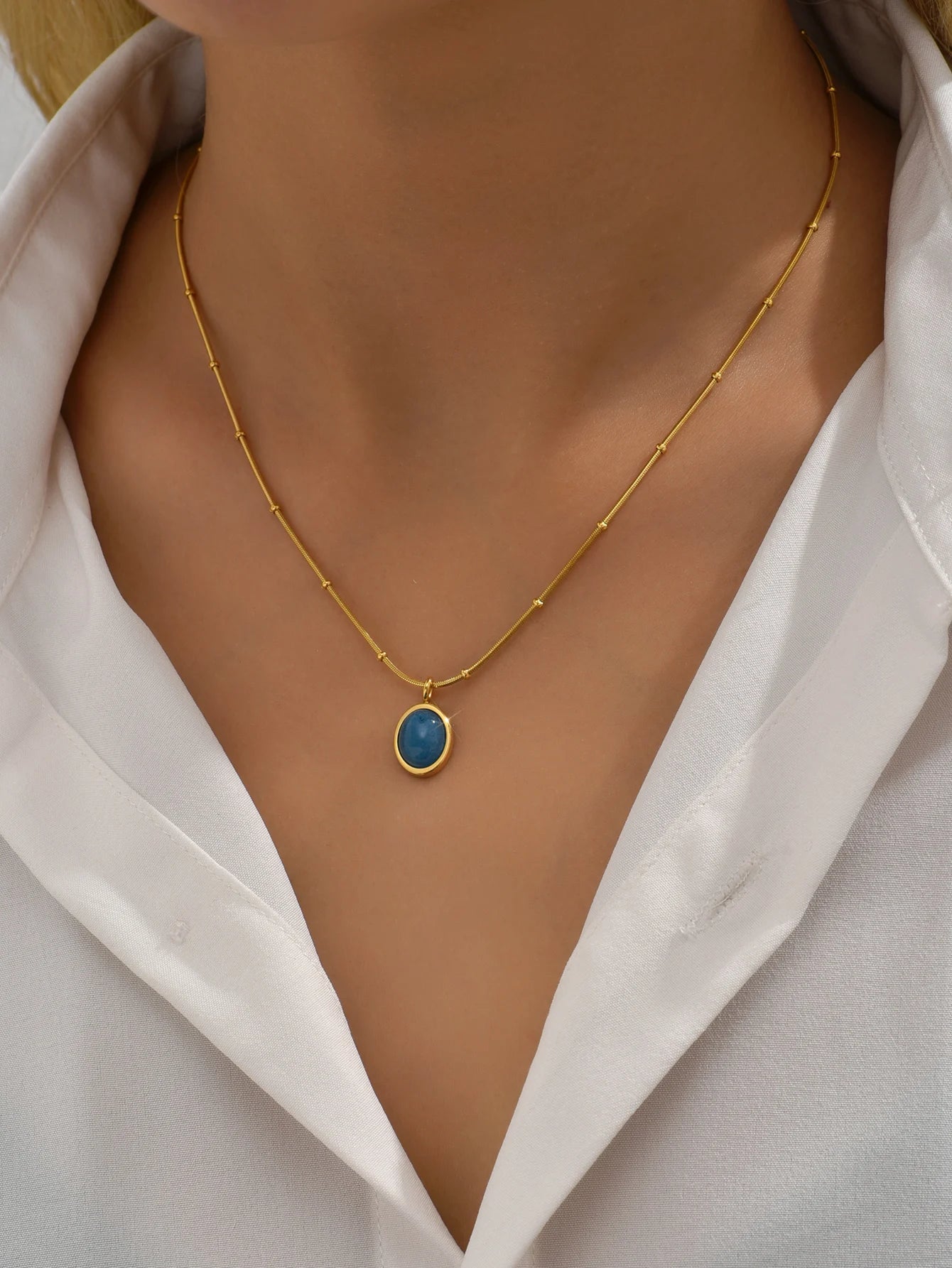 Starsea Elegance – 18K Gold Aquamarine Necklace