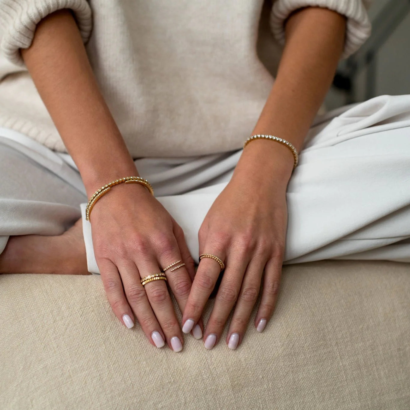 TWIRL RING