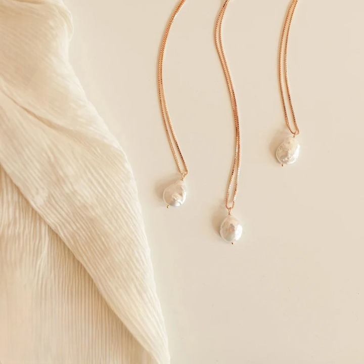 Pearl Pendant Necklace