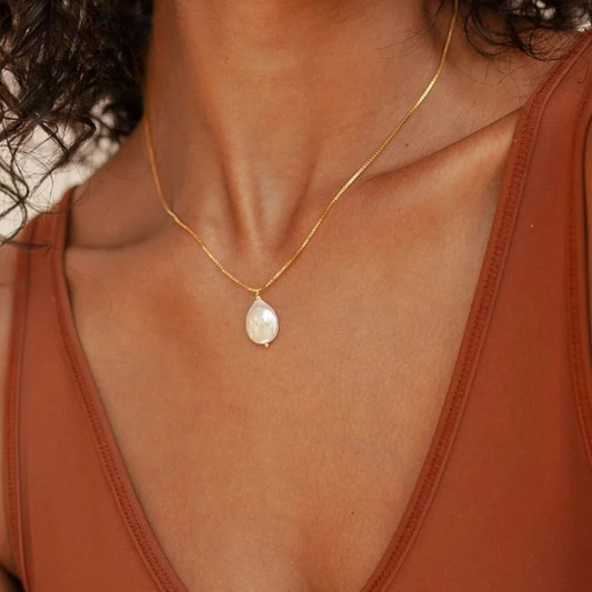 Pearl Pendant Necklace