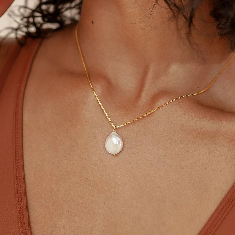 Pearl Pendant Necklace
