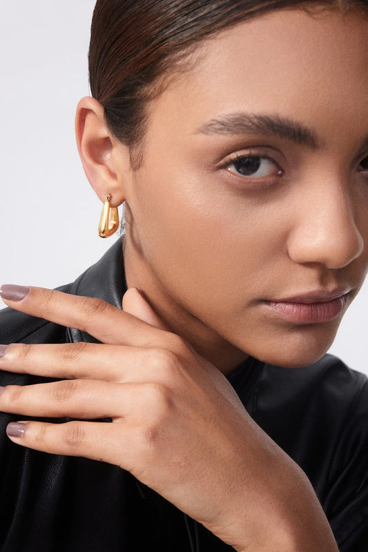 Vera Form Earring